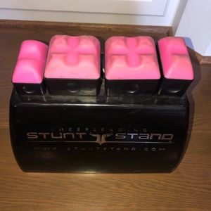 Cheerleading Stunt Stand